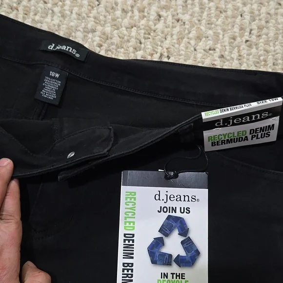 d. jeans Black Shorts NWT - Picture 3 of 8